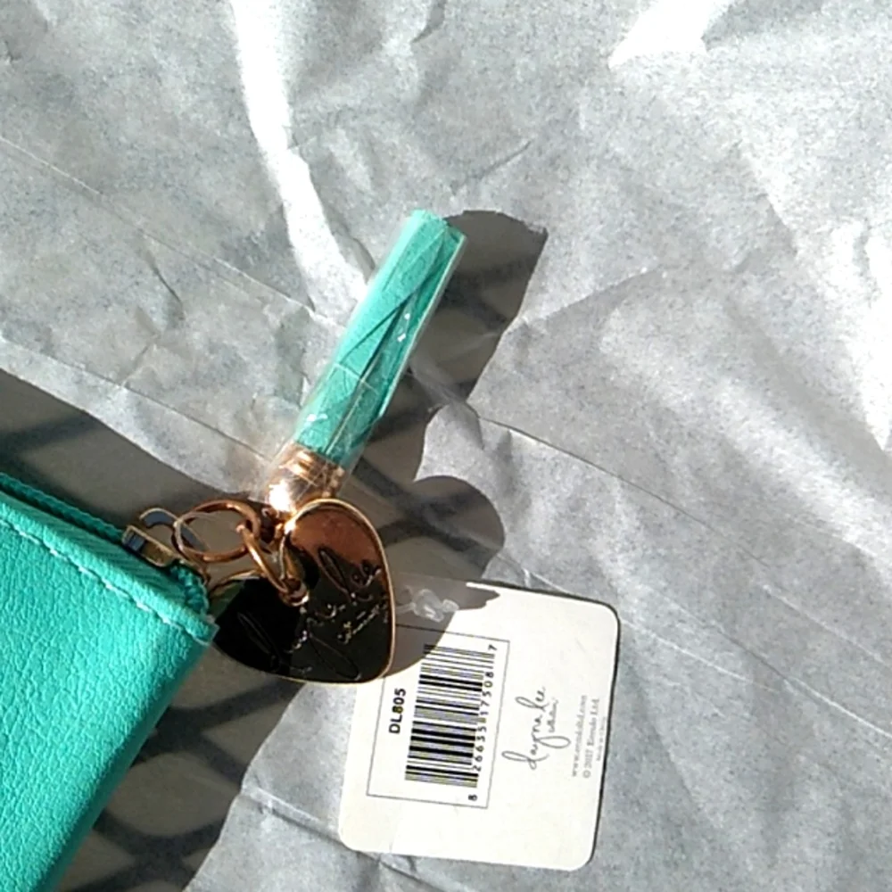 Nwt Small Cosmetic Bag - Picture 4 of 5